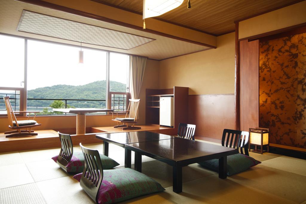 Toba Seaside Hotel Extérieur photo